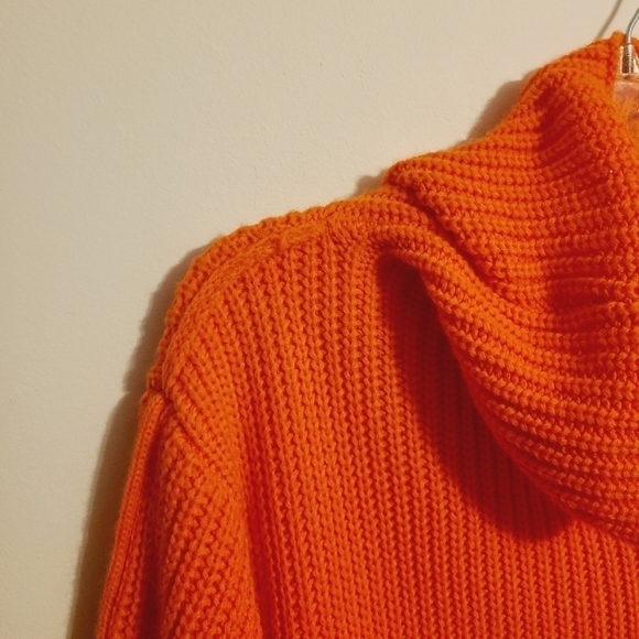 Unbranded | Women's Orange Ribbed Turtleneck Sweater (Size XL) - Picture 3 of 11